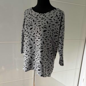 ONLY Shirt Grau Federprint