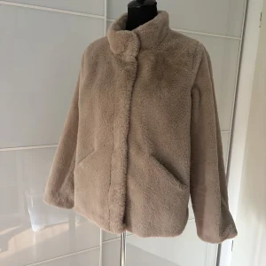 Multiblu Teddy-Jacke Beige Kunstfell