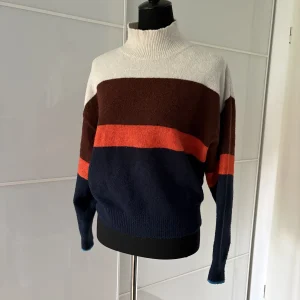 H&M Colorblock-Rollkragenpullover Beige Braun Marine