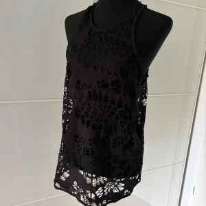 Replay Cutout Top Schwarz