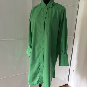 H&M Hemdblusenkleid Gruen