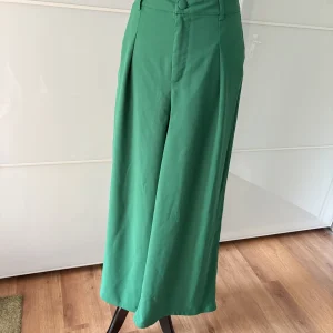 Cider Grüne Weite Hose mit Bundfalten