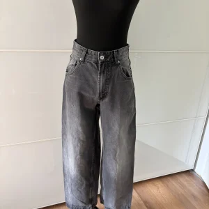 Bershka Graue Weite Jeans
