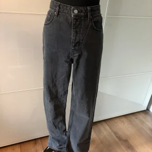 Asos Design graue Waschung Jeans weites Bein