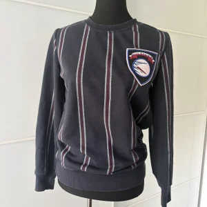 Tommy Hilfiger Sweatshirt gestreift mit Logo-Patch