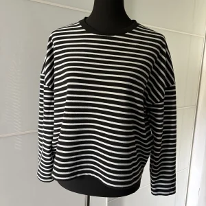 C&A Ringelpullover Schwarz-Weiß Gestreift