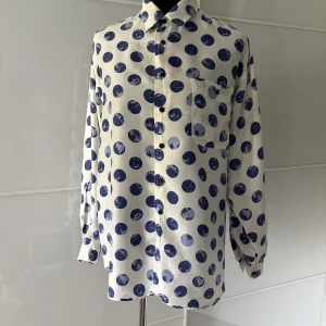 Seidenbluse mit Punktemuster