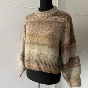 Gestreifter Strickpullover Oversized